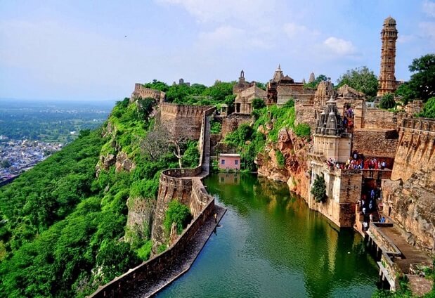 chittorgarh-fort-chittorgarh.jpg